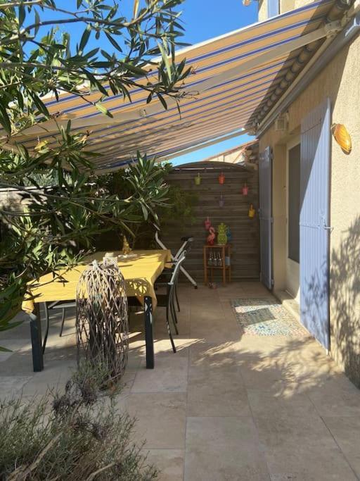 Mazet Provencal Au Coeur Des Alpilles La Reverie Моссан-лез-Альпий Экстерьер фото